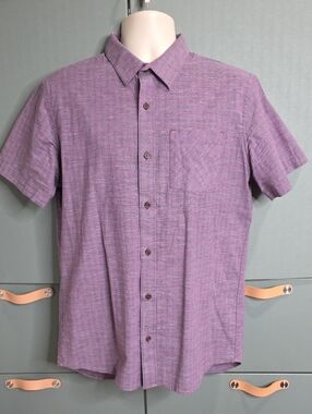 891. TravisMathew Mens Medium Short Sleeve Button Down Shirt Maroon Microstripe